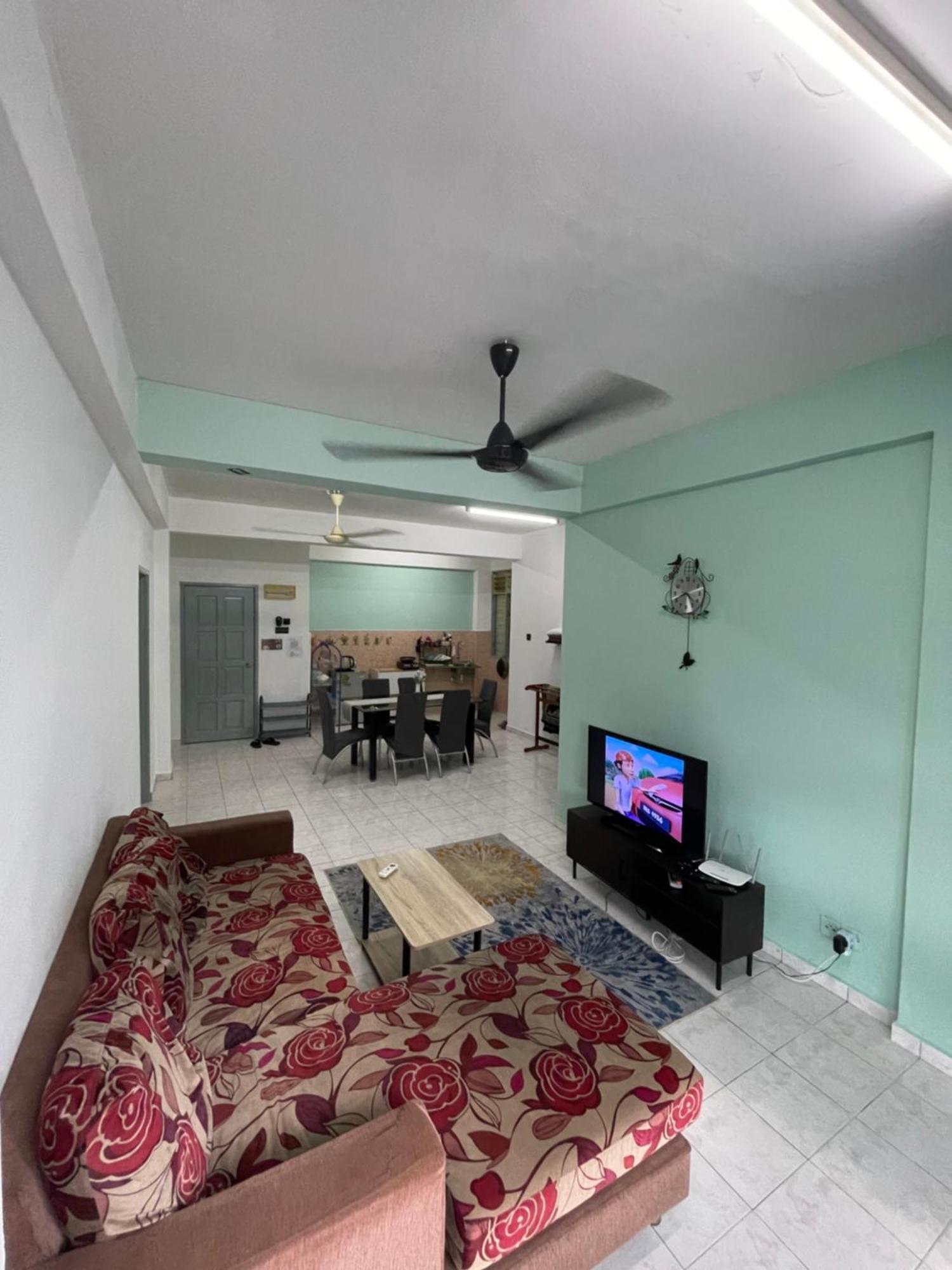 Blissful Breeze 4 Rooms & Netflix By Ezyroom Melaka Ayer Keroh Exterior foto